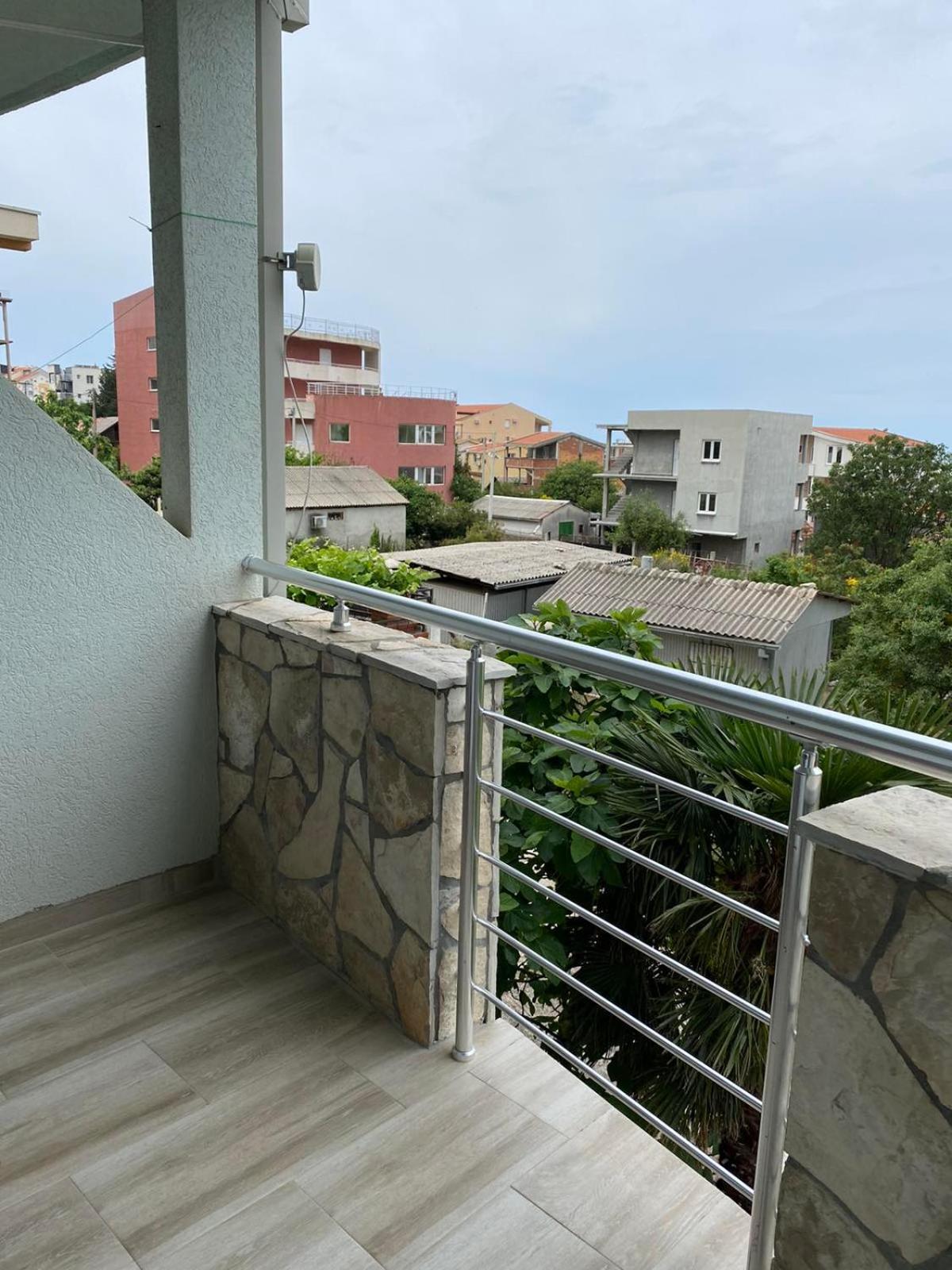 Apartments Vila Kurtagic Dobra Voda Rom bilde
